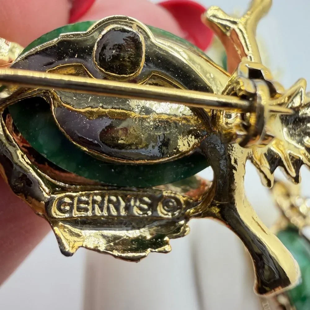 A set of‎ 4 Gerry's stamped Owl pins w/ acrylic green accents in gold tone!